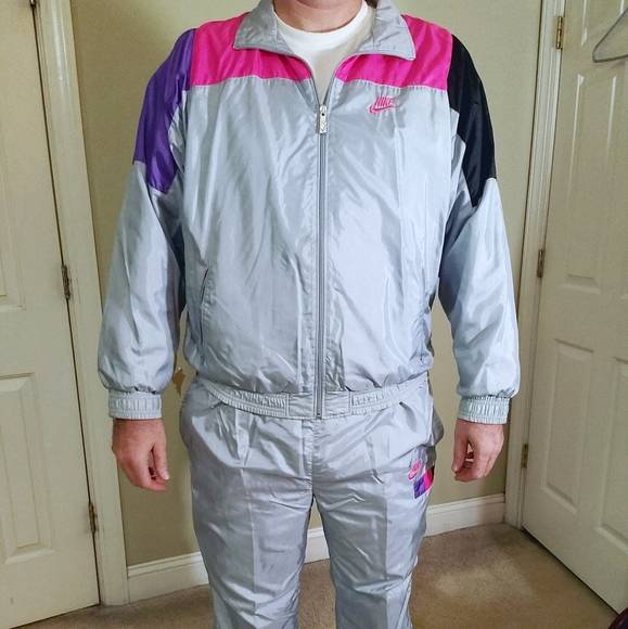 silver nike tracksuit